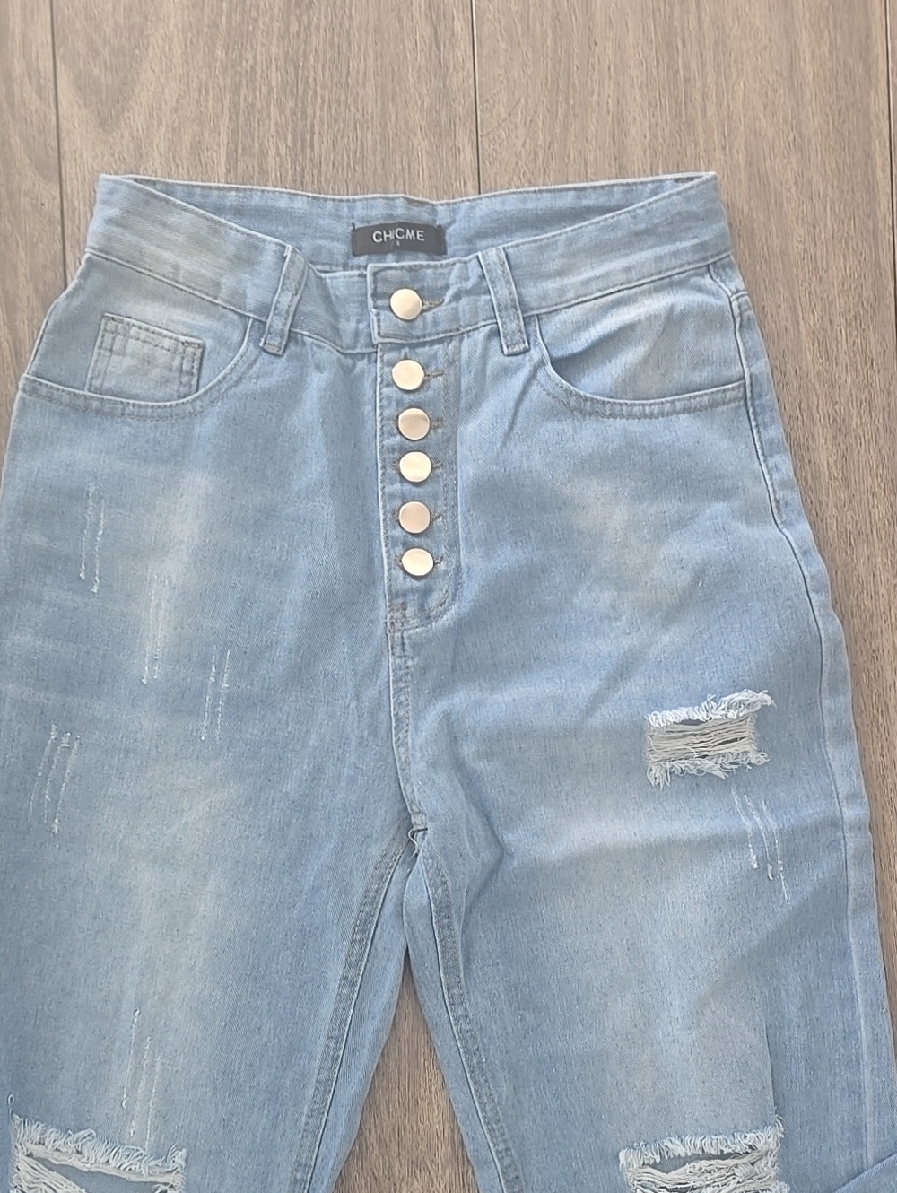 CHICME NWOT Faded Light Blue High-Rise Button-Fly Jeans
